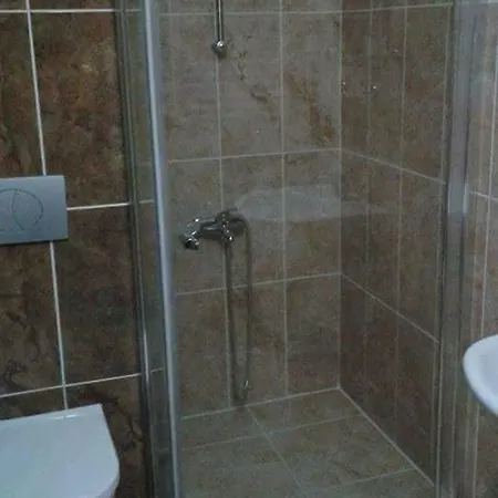 Aparthotel Oezmen *